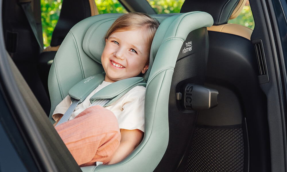 Hauck Prams, Pushchairs, Travel Systems, Car Seats and More at Winstanleys  Pramworld